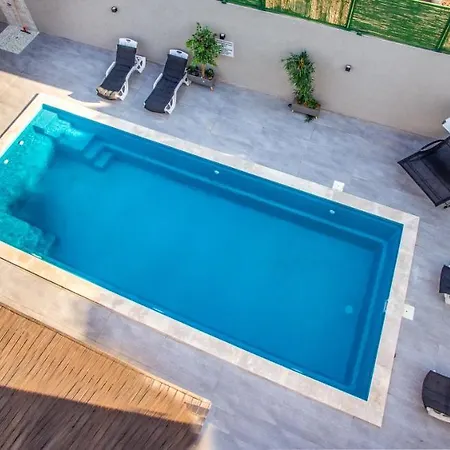Yalarent Caesar'S Villa With Private Pool Eilat Exterior photo