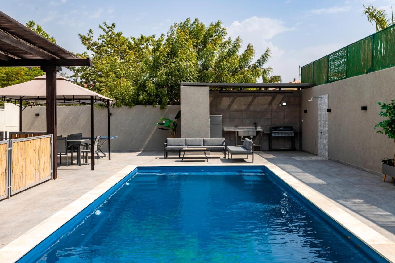 Вилла Yalarent Caesar's With Private Pool Эйлат