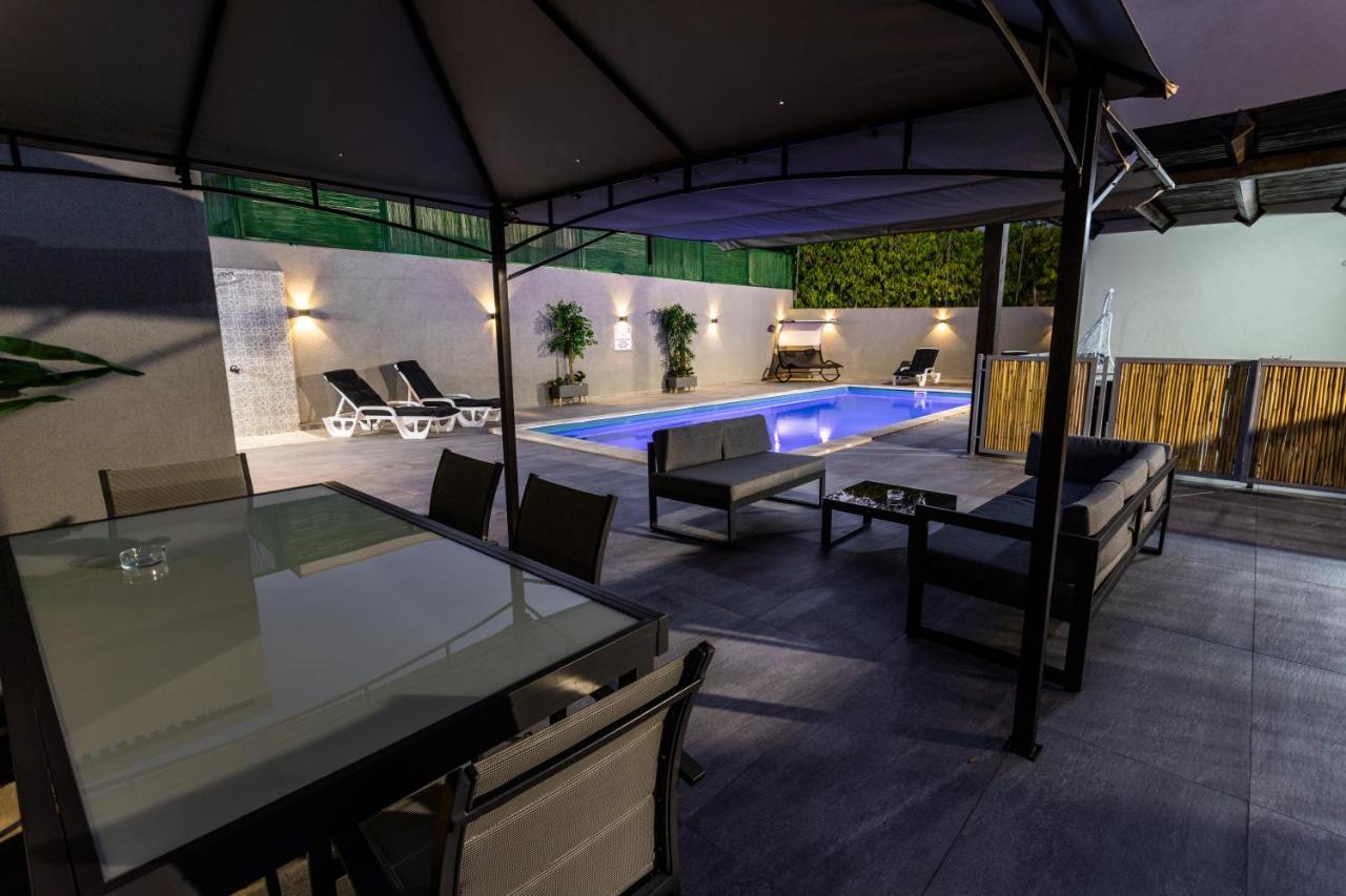 Вилла Yalarent Caesar's With Private Pool